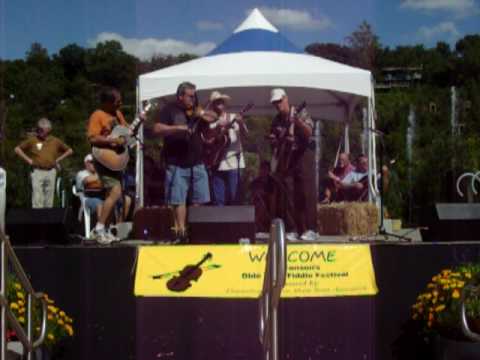 Jason playing his Swing tune in Branson at the Mid American Fiddle Championship Contest 2009