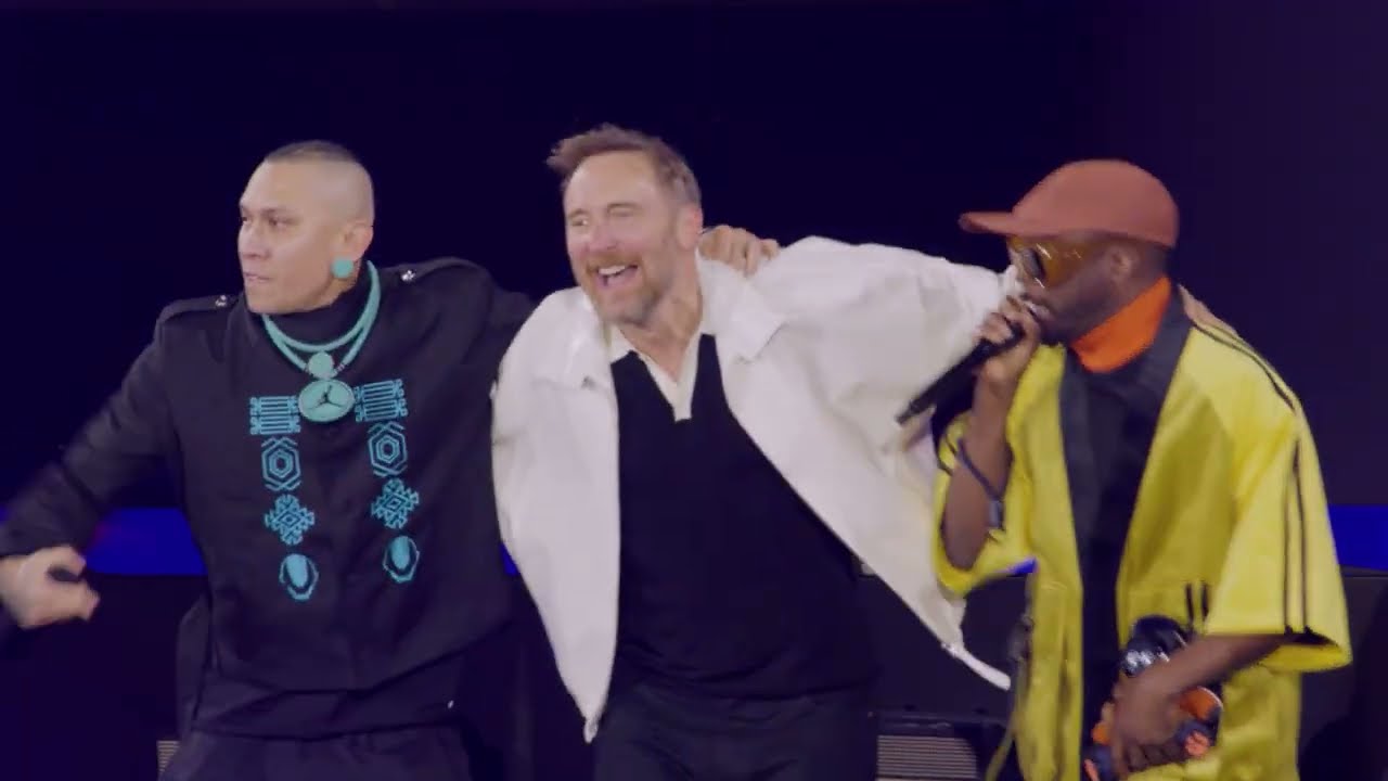 Black Eyed Peas with David Guetta - I Gotta Feeling (Live@Stade de France)