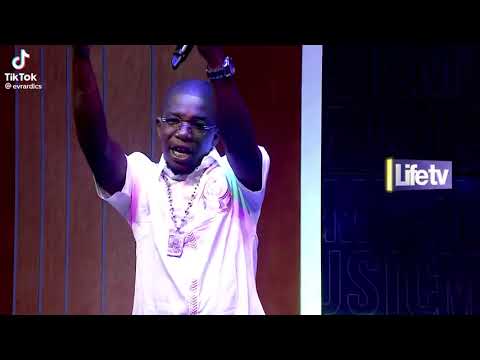 Maman on me guette anaconda512