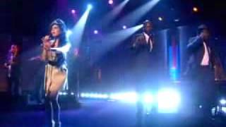 Amy Winehouse - Tears Dry On Their Own (Live)