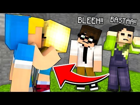 DOLCETTA MI COCCOLA DAVANTI AI MIEI AMICI!! - Minecraft *NON HO MAI*