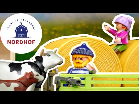 PLAYMOBIL Film Familie Petersen - Nordhof, Folge 3🌾 "Heuernte & Stall ausmisten", Bauernhof, Traktor
