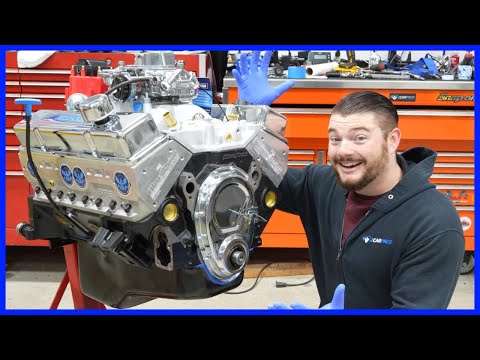 Unboxing a Chevrolet Small Block V8 350 5.7L 390HP 410TQ | BluePrint Engines