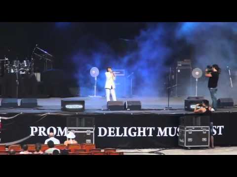 Alexandru Tudor - Cat de frumoasa esti ( by Mihai Traistariu )