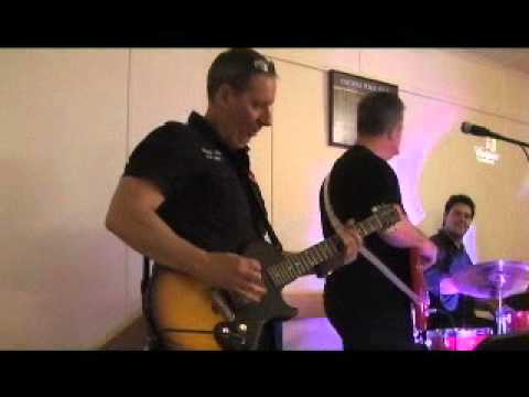 Pete Cornish G-2/NB-2 live solo...