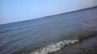 preview picture of video 'Suasana di Pantai Panyembuhan Lombok Utara kelapa pantai anak anak main ceria pasir putih indah seka'