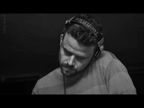 Dave Van N - Warm Up on JustMusicFM 30-12-2005