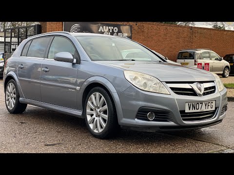 Vauxhall Signum VN07YFG