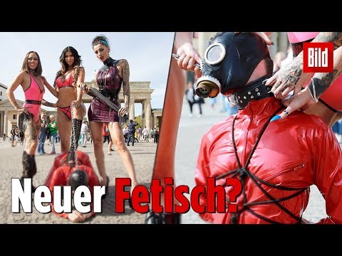 Micaela Schäfer hat jetzt einen Latex-Sklaven!