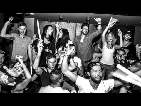 BUG OUT! @ ASPHALT KLUB - David Puentez in the house - 02.03.13