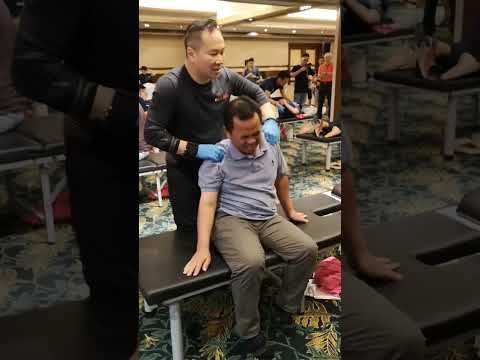 Frozen Shoulder #masterchrisleong #trendingshorts