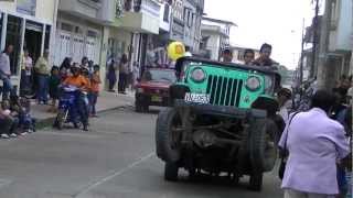 preview picture of video 'Willys Jeep Parade Exhibition, Sevilla valley,  tourism Colombia 2012.split.61'