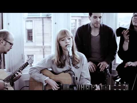 Lucy Rose - Shiver, Red Face, Middle of the Bed -  Tenement TV