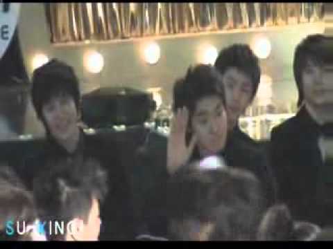 [fancam]Siwon hi-fives Hyoyeon and Fany