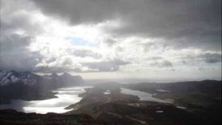 preview picture of video 'Beauty from Above - a view of Steigen, Norway'