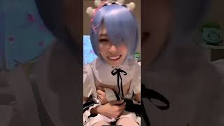 【TikTok】コスプレチラリ?