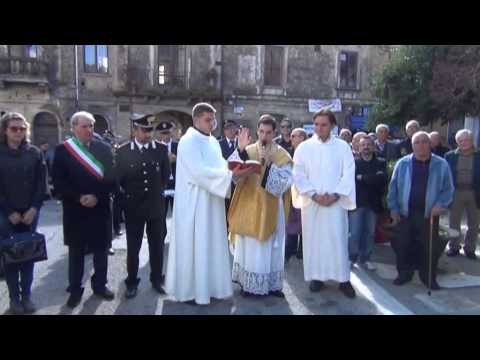 Girifalco 09 novenbre 2014. Deposizione corona al monumento dei caduti di tutte le guerre