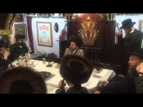 Shendishov Rebba speaking on sukkos