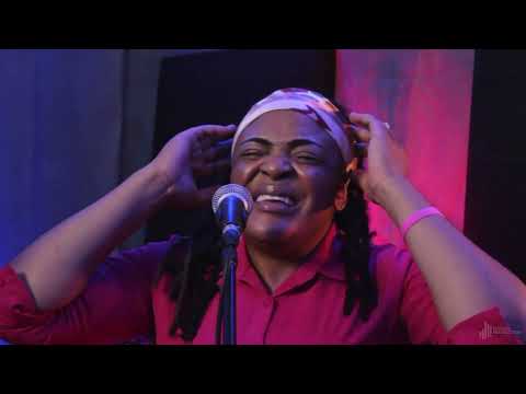 ROSETTE NGOIE - GOD OF MIRACLES [ VIDEO]