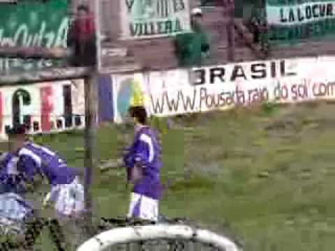 Festejo del segundo gol de Dálmine