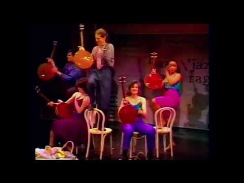 The World Goes 'Round: Staging "Me and My Baby" with Banjos

Co-Conceiver David Thompson, Choreographer Susan Stroman and Director Scott Ellis as they discuss the Kander and Ebb Revue The World Goes 'Round and the use of banjos in the number "Me and My Baby."
