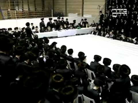 Kabolas Ponim & Chupa - Pinsk Karlin Wedding 4 Adar 1 5771