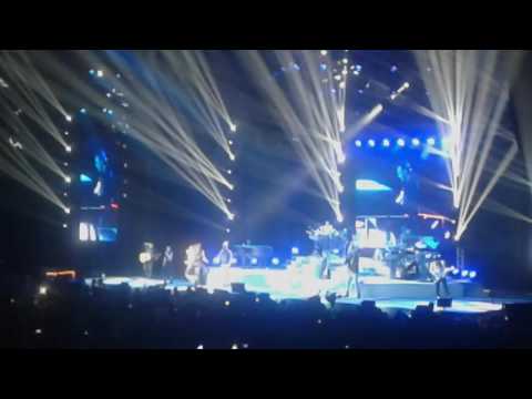 Laura Pausini à Forest National à Bruxelles le 16 octobre 2016 (Belgique)