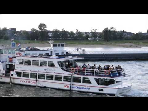 Wilhelmina 1 und 2 Schiff auf dem Rhein Heinrich Heine und Satdt Düsseldorf