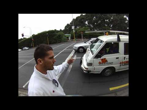 A long chat with a man in a hurry AYG383