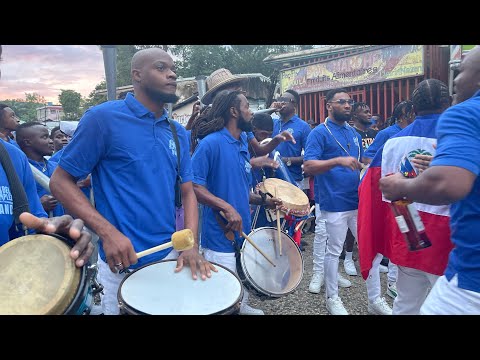 Full Performance Bèl Plezi Band 