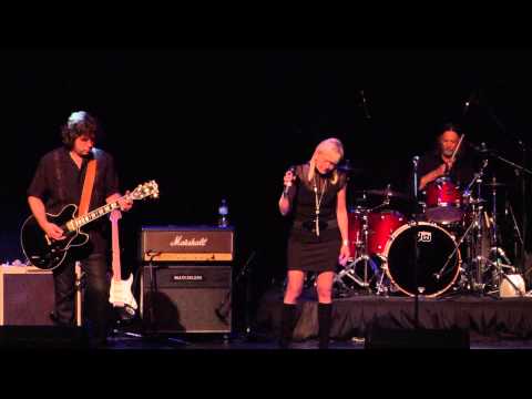 Sterling Blues Band - Dr Feelgood (Live)