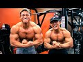 減量末期の極限状態でIFBBプロのジン君に胸をバチバチにシバいてもらいました!!【合トレ】
