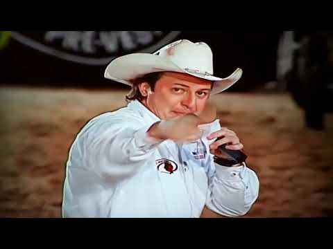 Touro Impacto do Neto Oger, um dos touros mais temidos nos anos 2005 e 2006