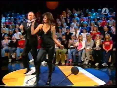 Lena Philipsson plays with the microphonestand @ Luuk Tv show