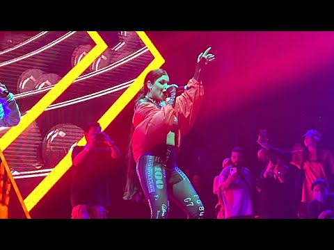 Kenia Os canta Toketeo en vivo con los Ghetto Kids y Malo 🤍🤍 #KeniaOs #Toketeo #GhettoKids