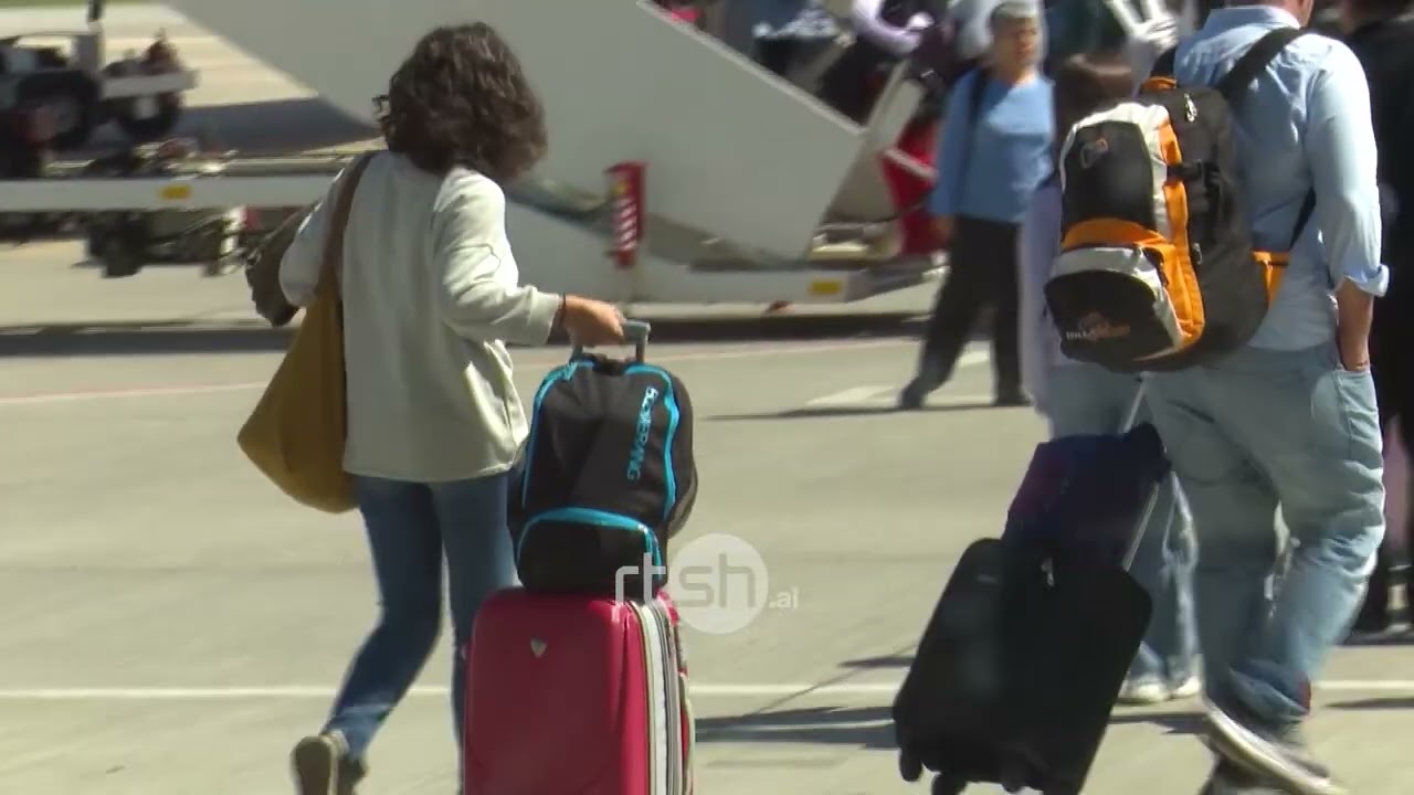 Qielli shqiptar më i ngarkuar/Më shumë pasagjerë dhe mallra, turizmi dhe low-cost shtyjnë përpara transportin ajror
