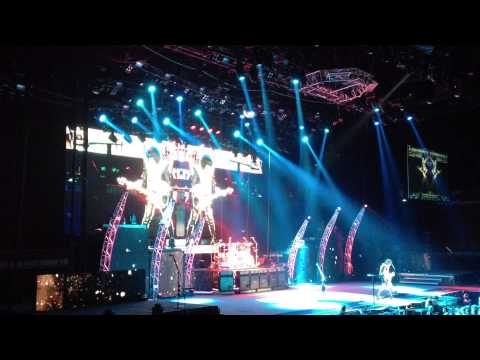 KISS - Shock Me + Tommy Solo Live Allphones Arena Sydney, Australia, March 10 2013