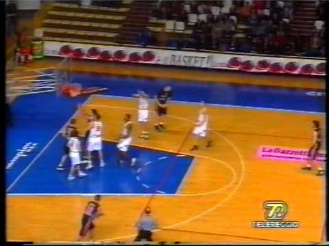 1/4 NBV Viola Reggio Calabria VS Rooster Varese 1999-2000 Campionato Basket A1 (Montecchia Ginobili)