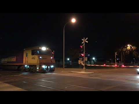 PN Fuel Shunt 1115S passes Bishops Loop Tues 17 04 2018