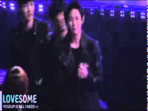 [FANCAM] 101209 BEAST's reaction on Dongwoon's fall @ G0l !sк wяds #7.avi