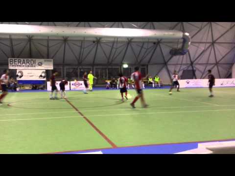 Aposa FCD Vs F. lli Bari (campionato juniores, 20 febbraio 2012) - gol di Dune.MOV