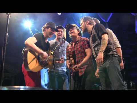 The Infamous Stringdusters - "Let It Go" - Live at The Ogden