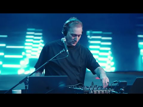 Paul van Dyk - For An Angel (Paul van Dyk Special Live Edit) | Paul van Dyk's VONYC Sessions 900