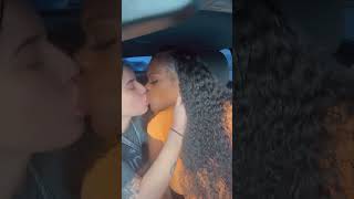 Lesbian Kisses 1415