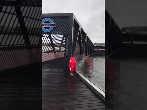 ROYAL WHARF - LONDRES
