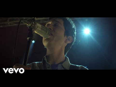 División Minúscula - Las Luces De Esta Ciudad (En Vivo)