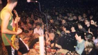 Ludwig Von 88 - Nous sommes des babas (live)