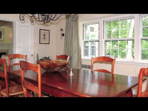 71 Carisbrooke Rd, Wellesley, MA 02481