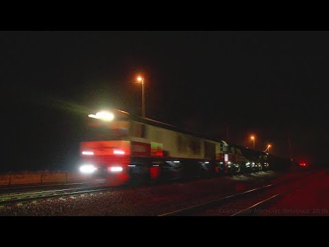 SCT's MP9 Interstate Freight At Night - PoathTV Australian Trains & Railways 2018