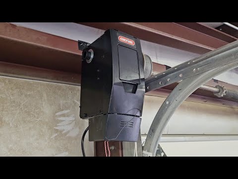 Watch Before You Buy The Genie B6172H Wall Mount Smart Garage Door Opener!
